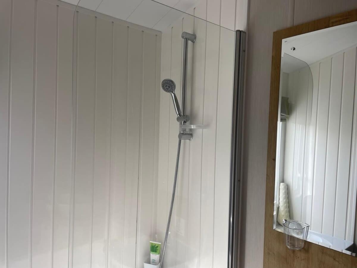42 Woodland Walk Pevensey Bay Holiday Park Sleeps 6 ภายนอก รูปภาพ
