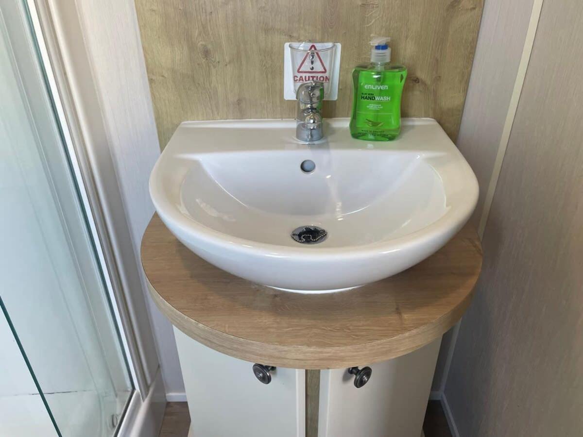42 Woodland Walk Pevensey Bay Holiday Park Sleeps 6 ภายนอก รูปภาพ