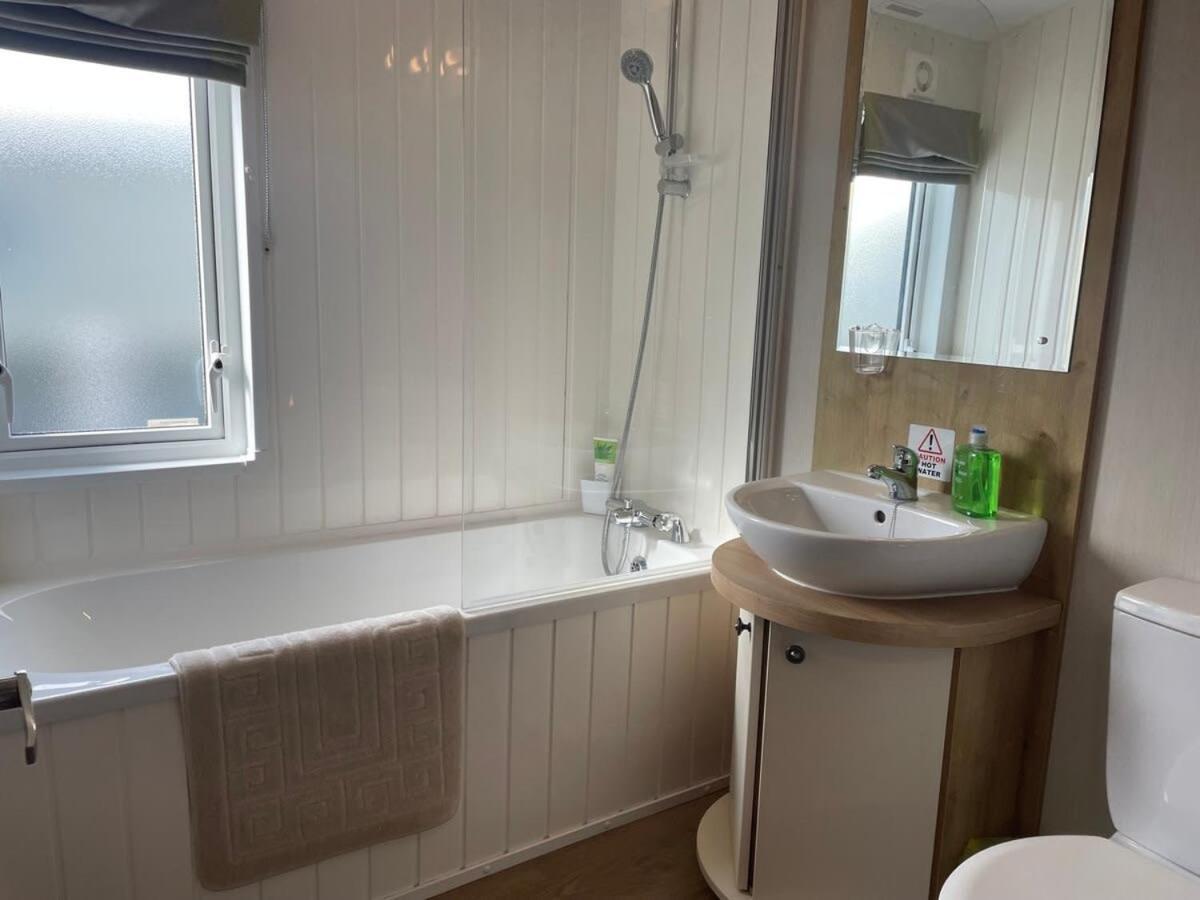 42 Woodland Walk Pevensey Bay Holiday Park Sleeps 6 ภายนอก รูปภาพ