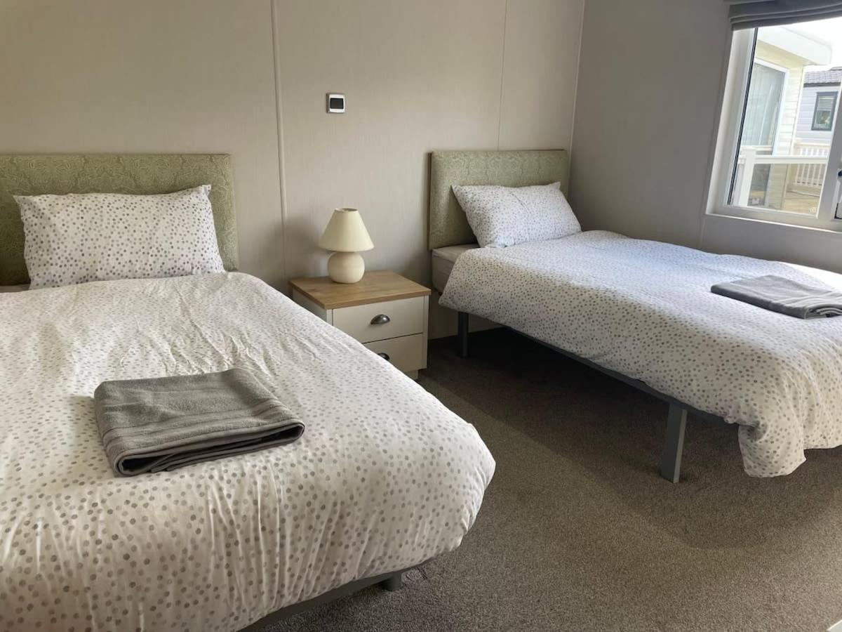 42 Woodland Walk Pevensey Bay Holiday Park Sleeps 6 ภายนอก รูปภาพ