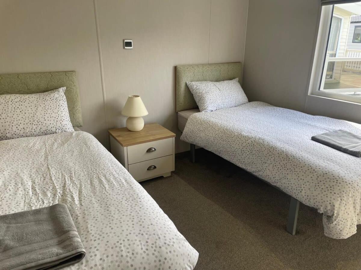 42 Woodland Walk Pevensey Bay Holiday Park Sleeps 6 ภายนอก รูปภาพ
