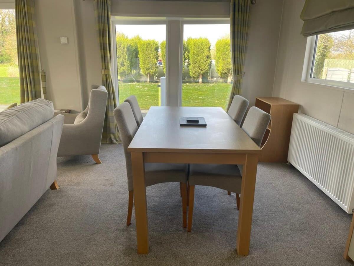 42 Woodland Walk Pevensey Bay Holiday Park Sleeps 6 ภายนอก รูปภาพ